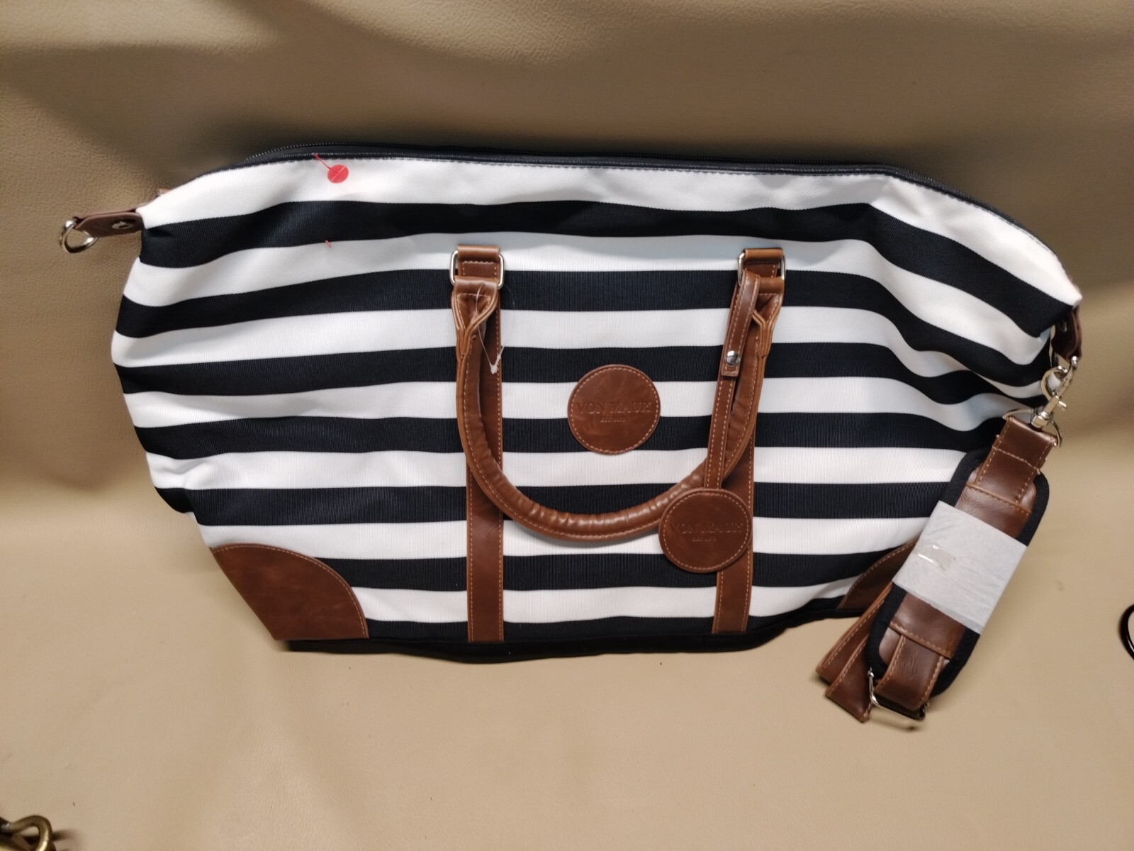 Von Maur Tote Vag