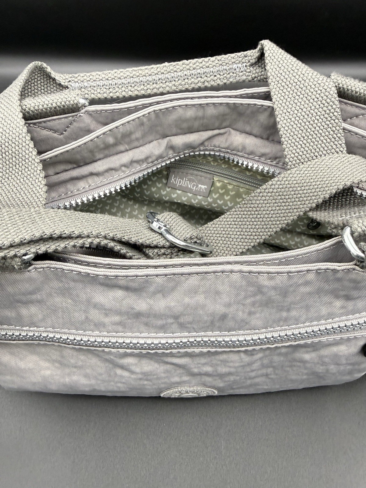 Kipling Shell Gray Medium Shoulder Bag Zip Closure Inner Pockets