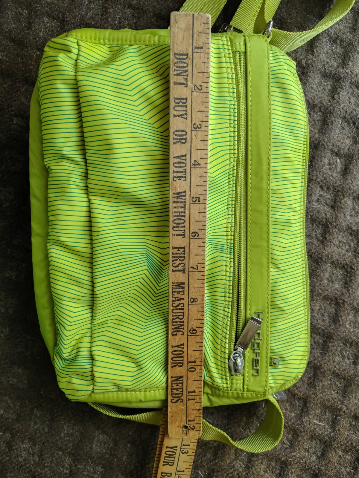 Hedgren Green Medium Crossbody Bag Zip Pockets Adj Strap Lightweight Summer Bag