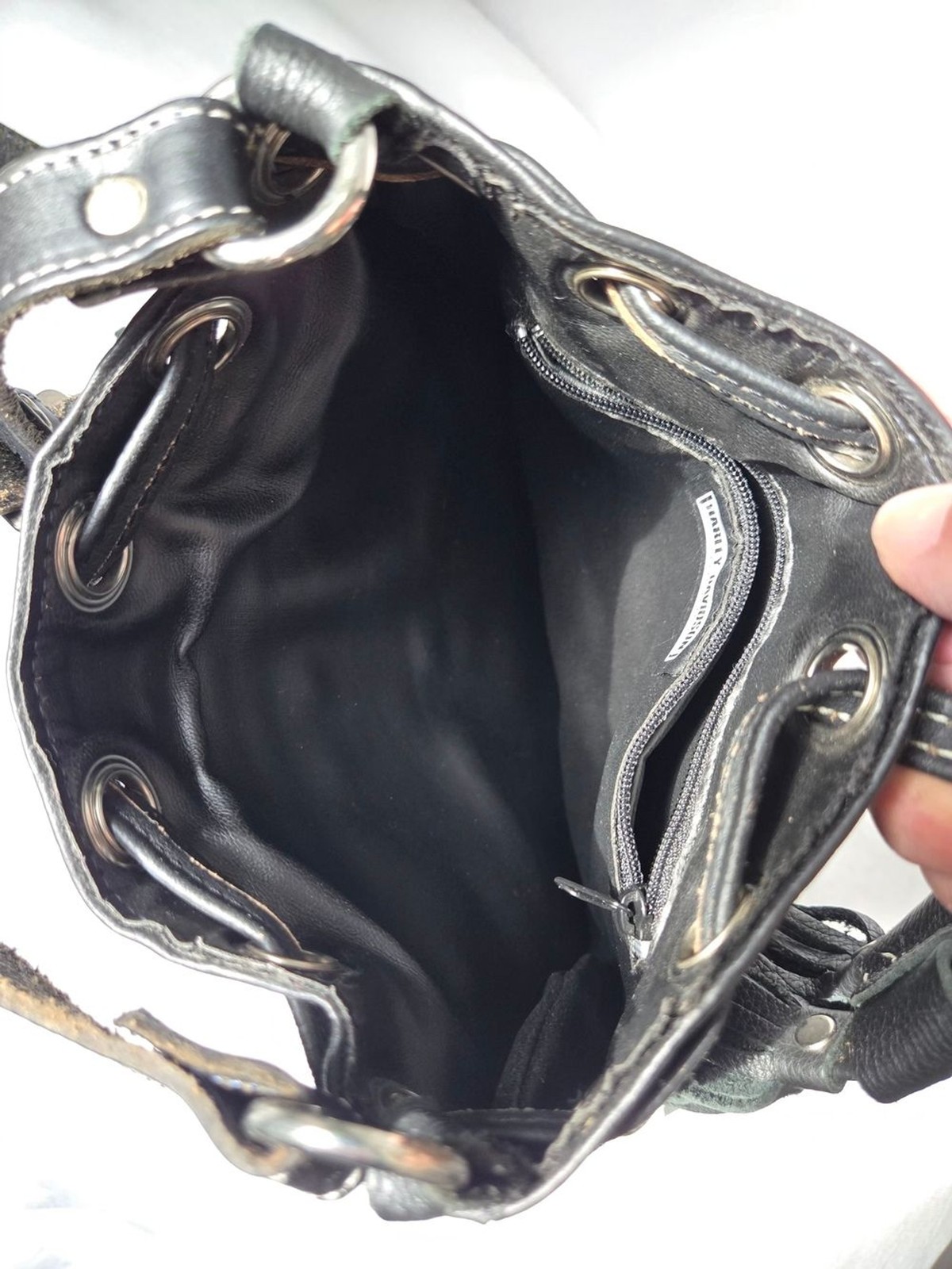 Vintage Y2K Harley-Davidson Black Leather Studded Drawstring Crossbody Bag