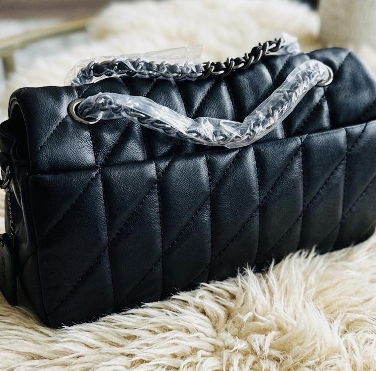 Designer Bag Quilted Flap Shoulder Bag Chain Strap Hangtag Inner Pockets