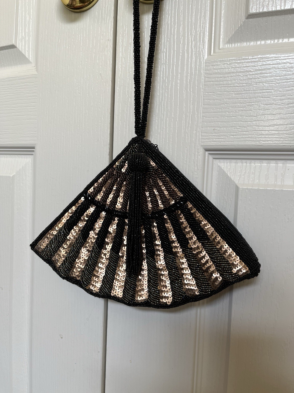 Chico’s Black Gold Beaded Sequin Fan Clutch Wristlet Zip Tassel Small