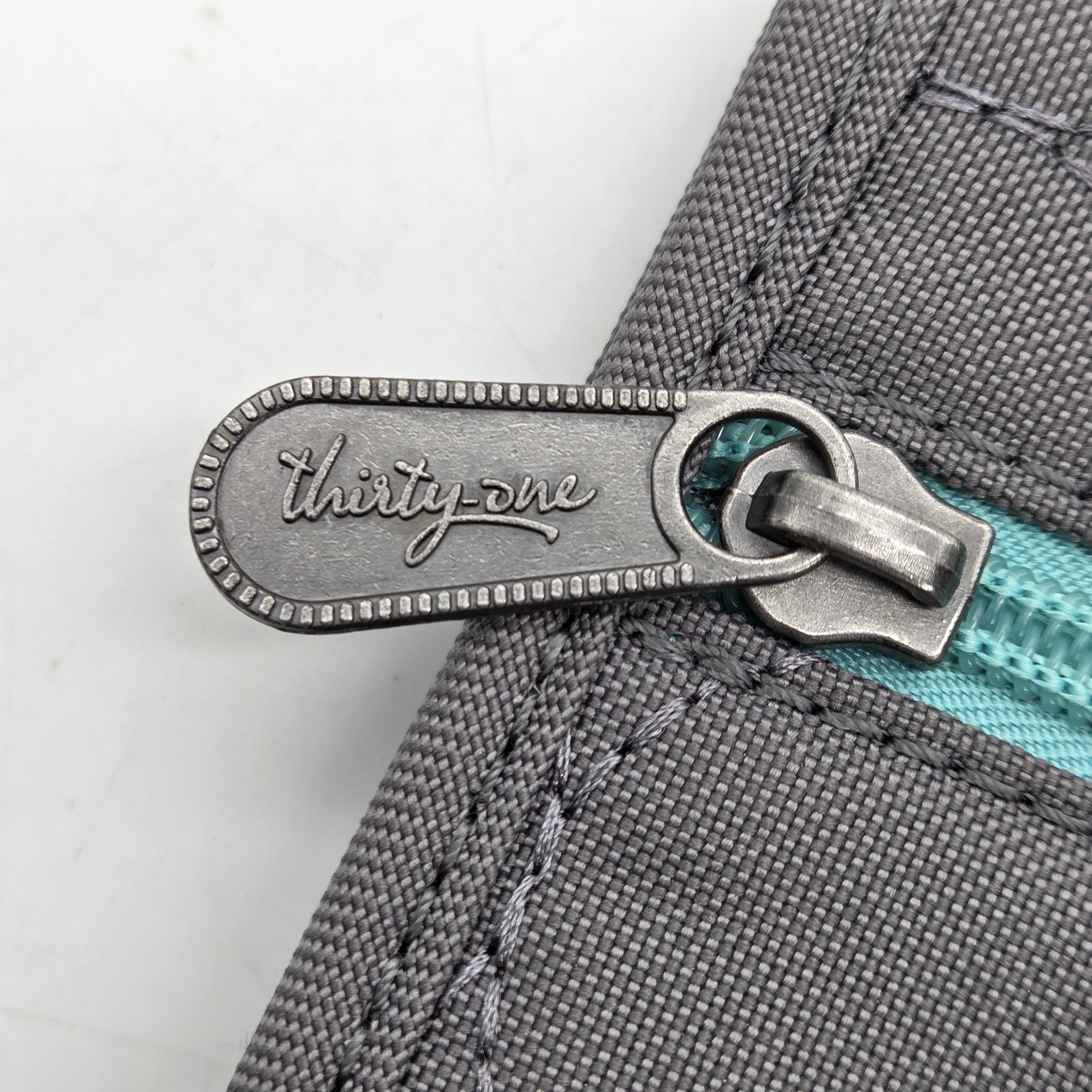 Thirty-one (31) Vary You Mini Crossbody Purse Wallet Quilted Gray & Teal