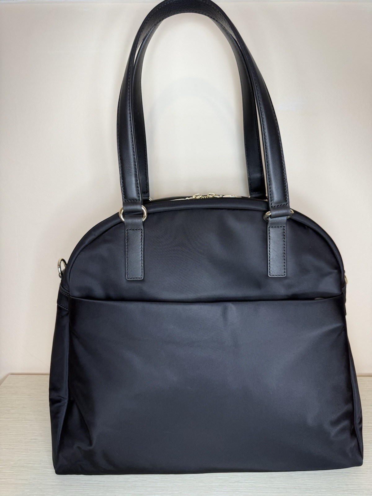 Lo & Sons – The O.G. 2 Large – Black Exterior / Gold Hardware / Grey Interior