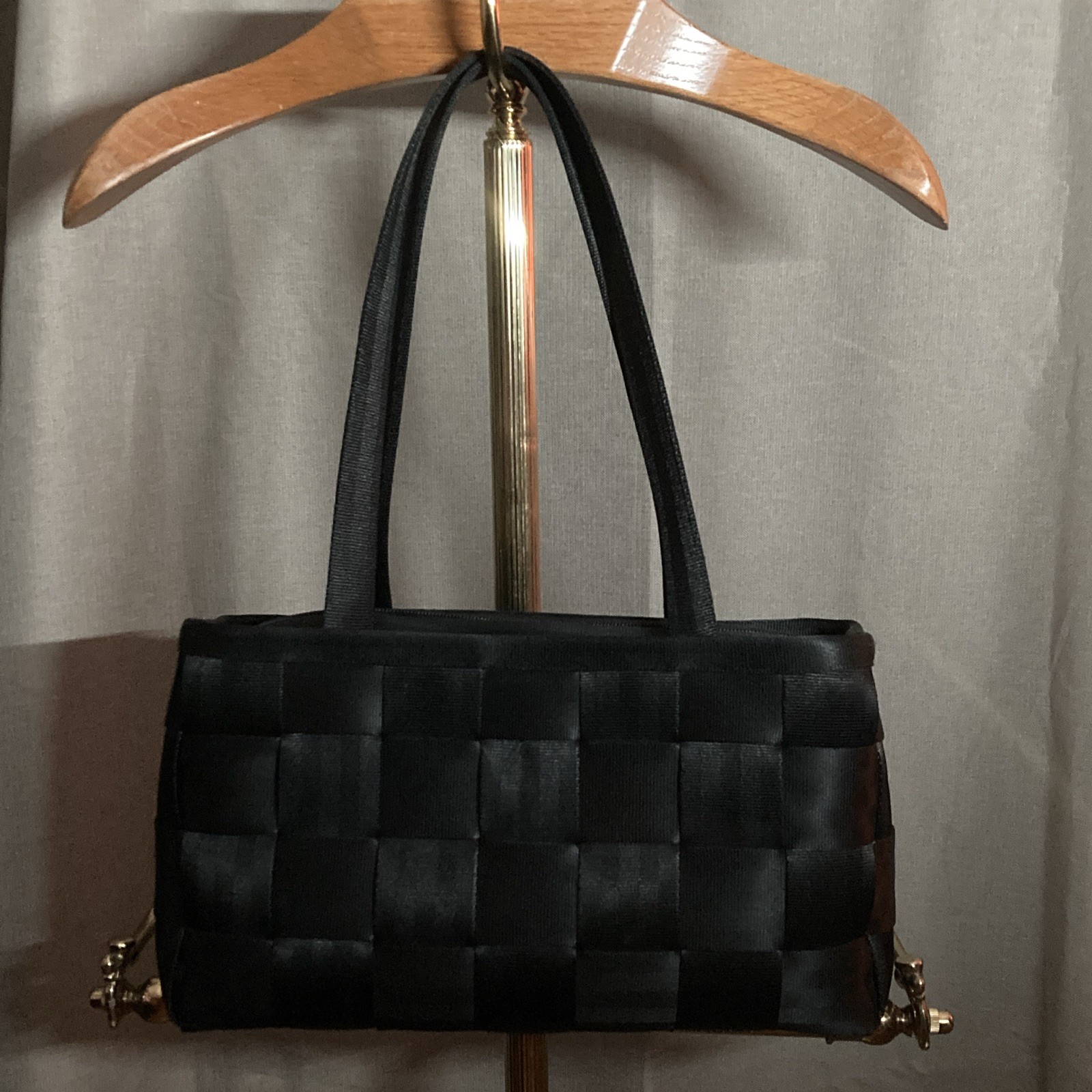 Harveys Original Seatbelt Boxy Bag