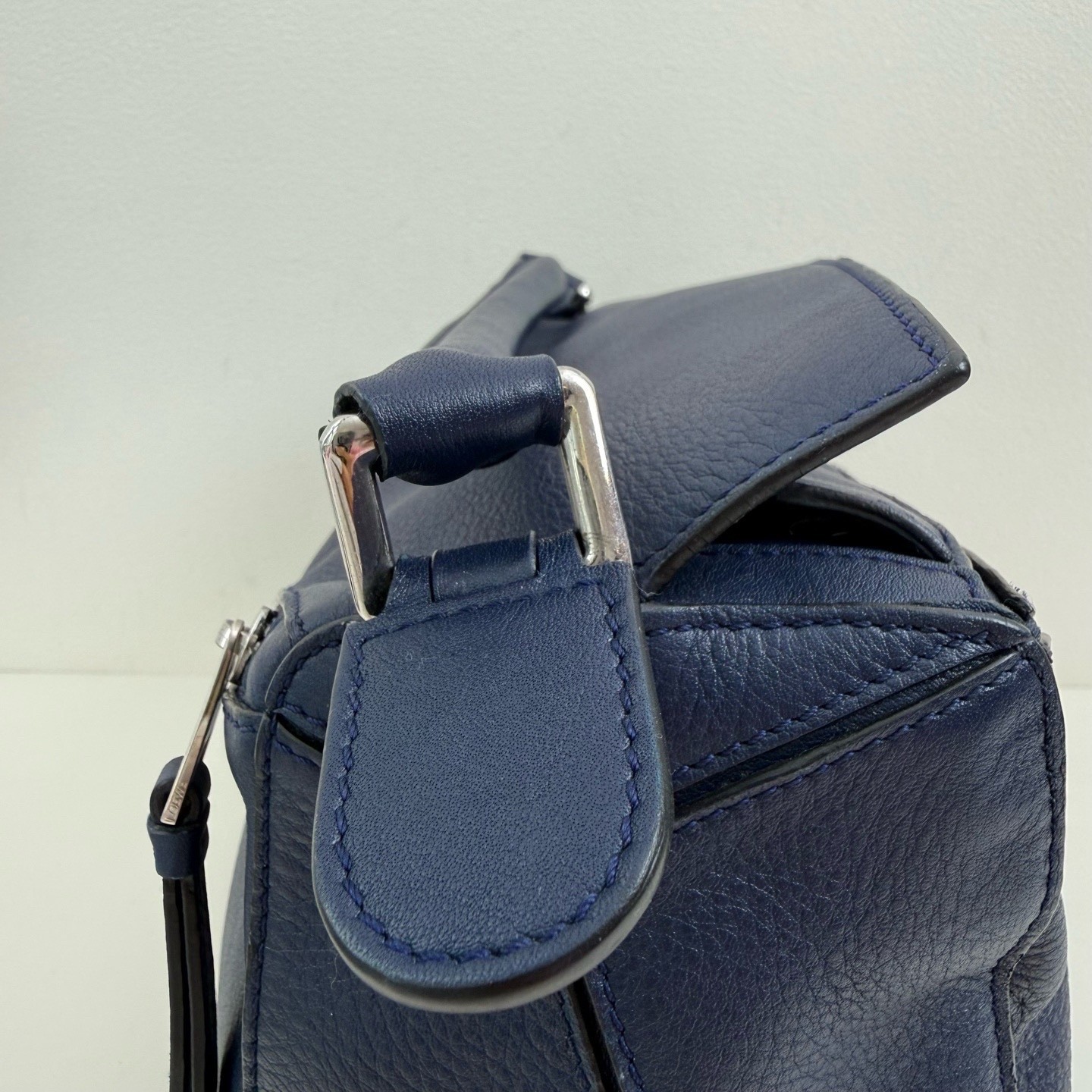 Loewe Pre-Owned Authentic Crossbody Bag Blue 28*18*12cm Silver