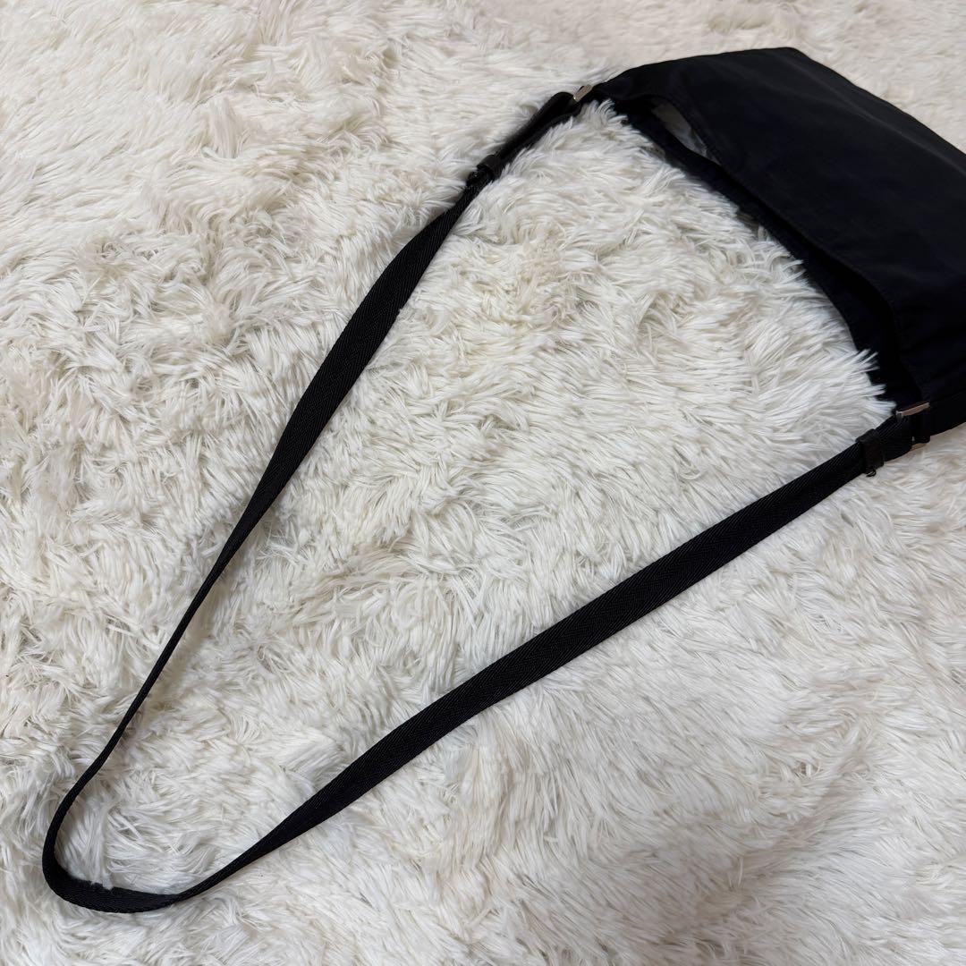 Authentic PRADA Black Nylon Shoulder Bag 27cm x 27.5cm x 2cm, Excellent Conditio