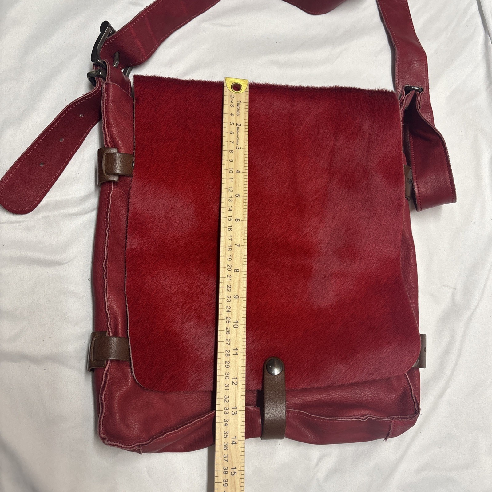 Ditox Red Genuine Leather Messenger Style Handbag/Shoulder Bag, Raw Lining