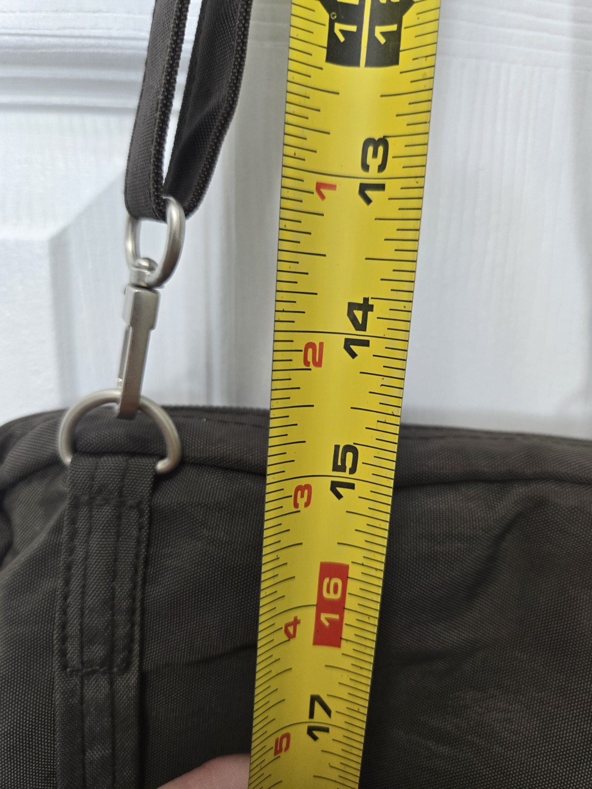 Baggallini Gray Multi Pocket Adjustable Strap Crossbody Bag Purse 3/4 Zip