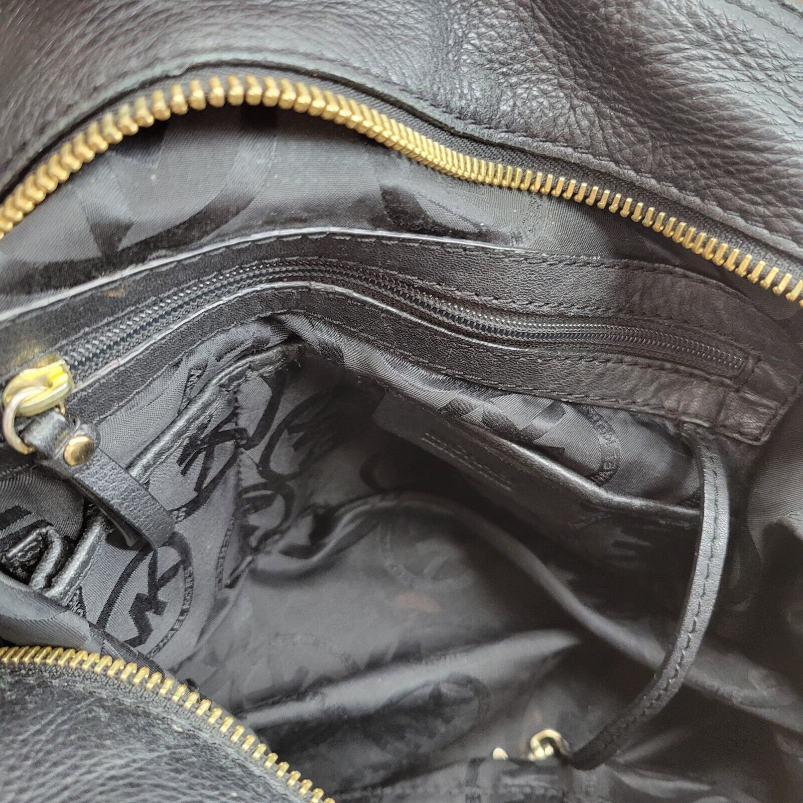 Michael Kors Black Leather Tote Bag Shoulder Bag Gold Tone Hardware 17x12x5.5