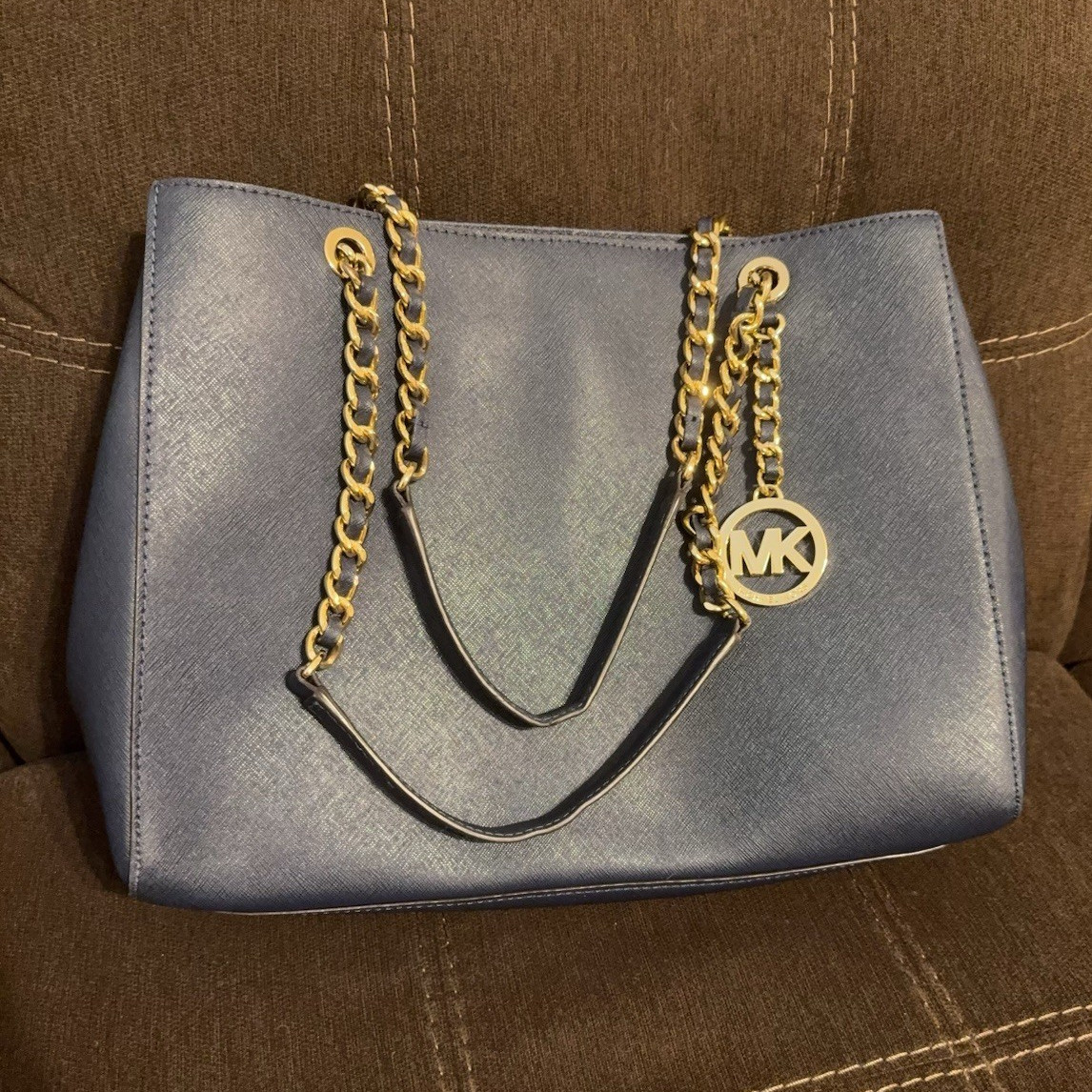 Michael Kors Blue Large Tote Gold Chain Straps Zip/Magnetic, Bag Charm