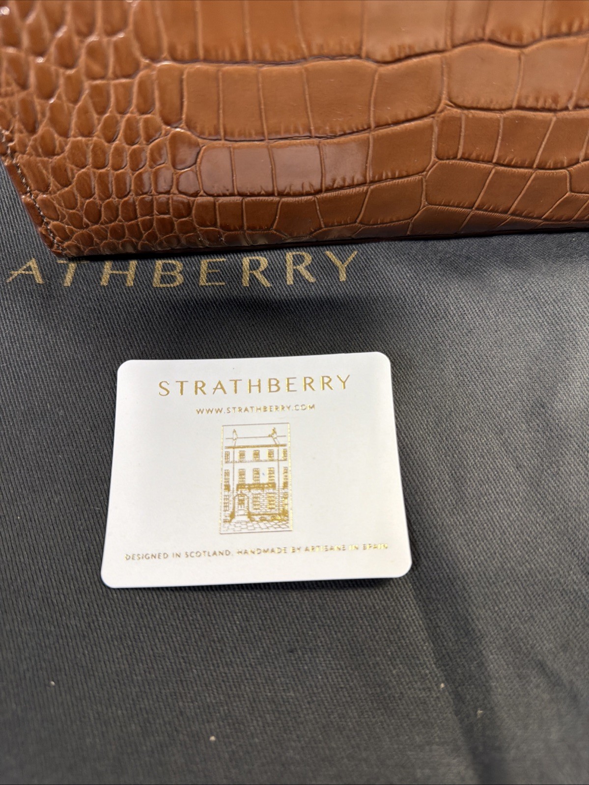 STRATHBERRY MINI TOTE CROC CHOCOLATE