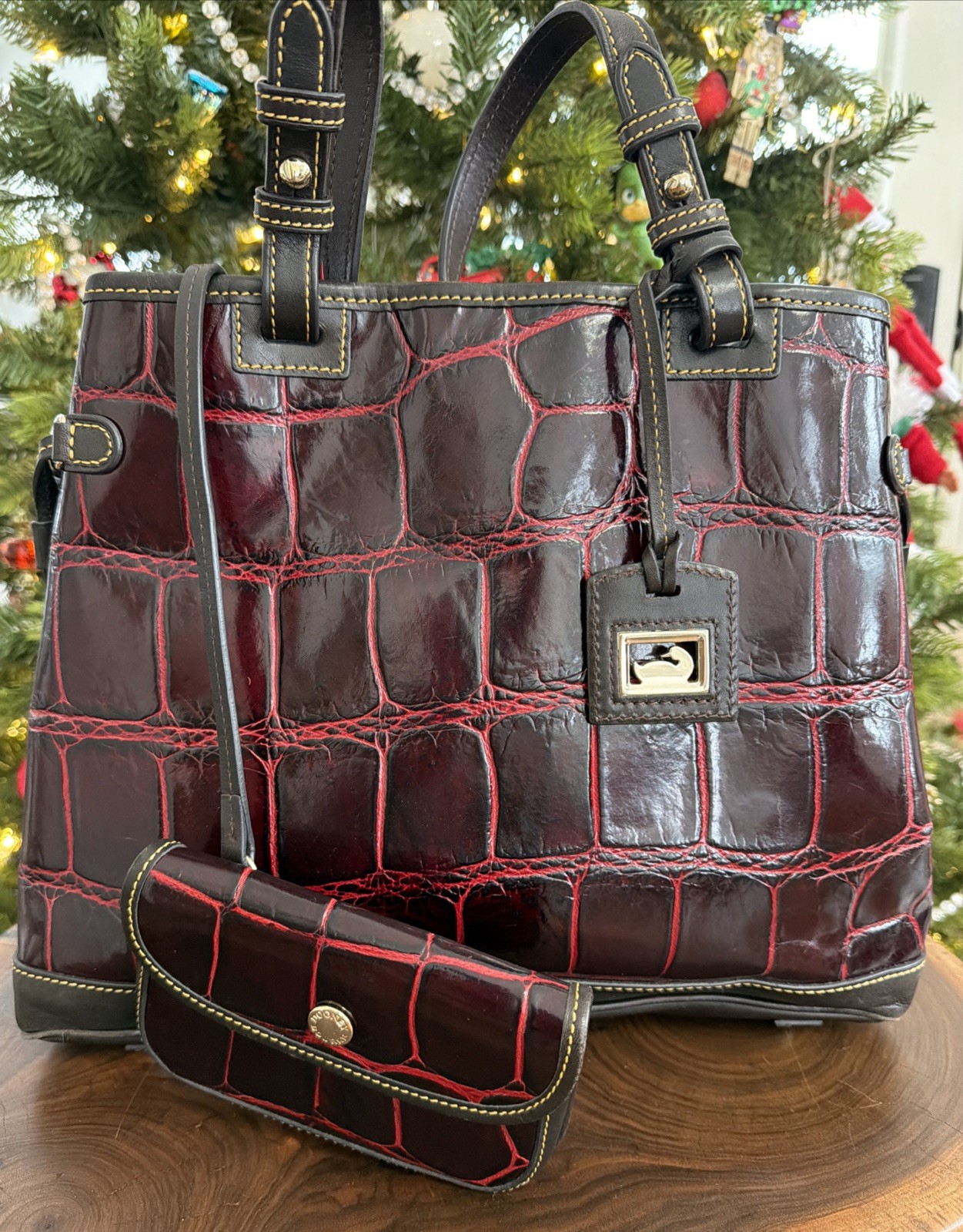 Vintage Dooney & Bourke Y2K Croco Domed Leather Satchel Handbag RARE