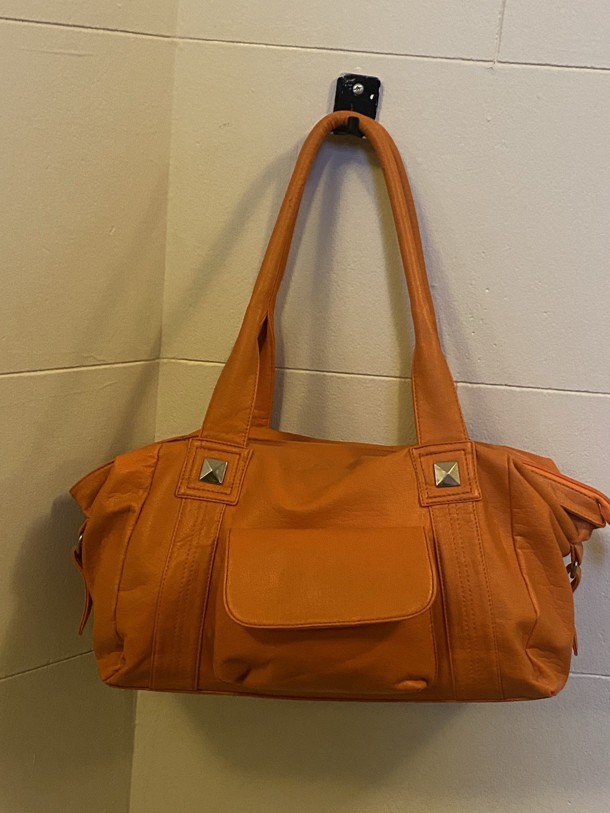 HAND CARRY BAG WOMEN