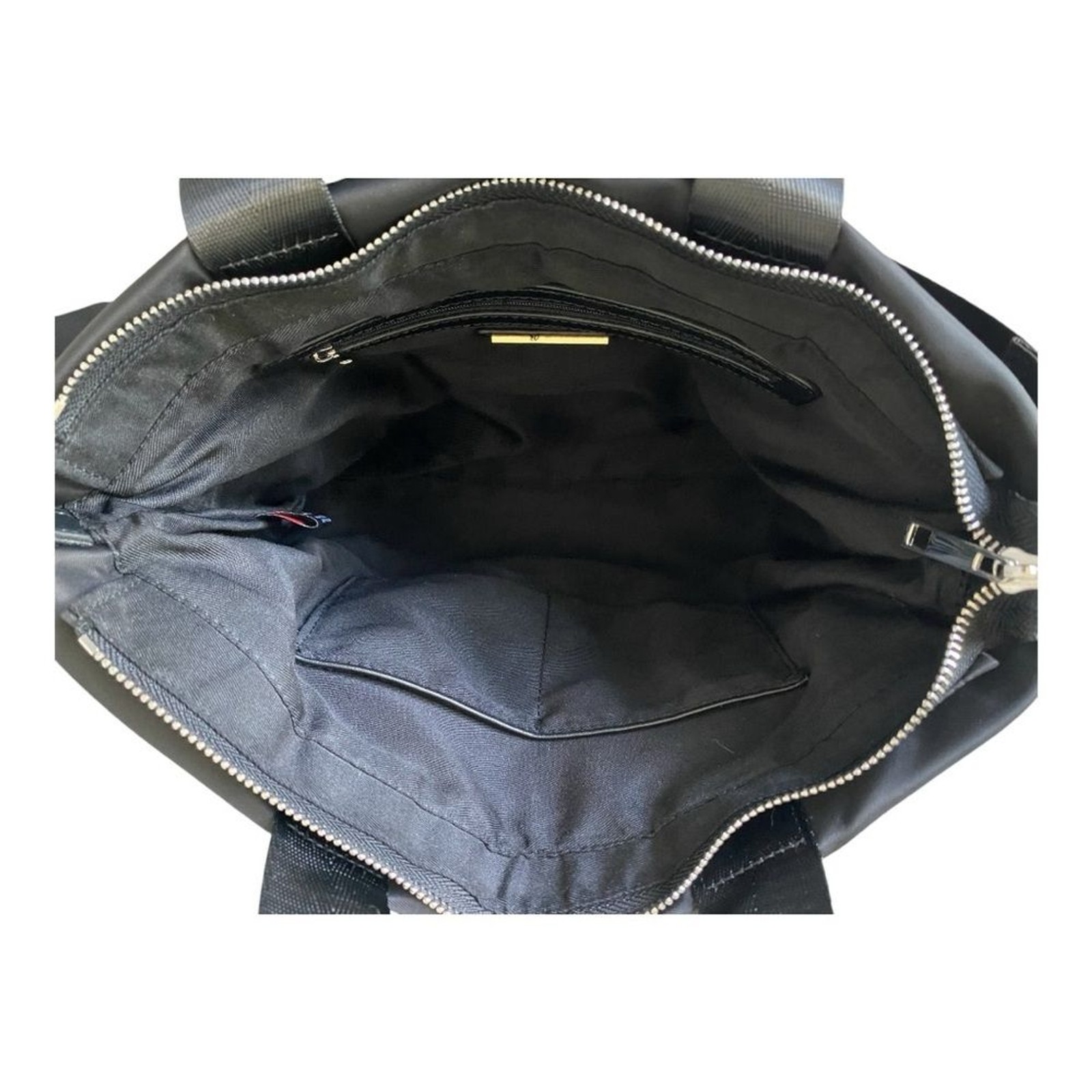 Urban Expressions Aria Black Nylon Puffer Crossbody Shoulder Bag EXCELLENT