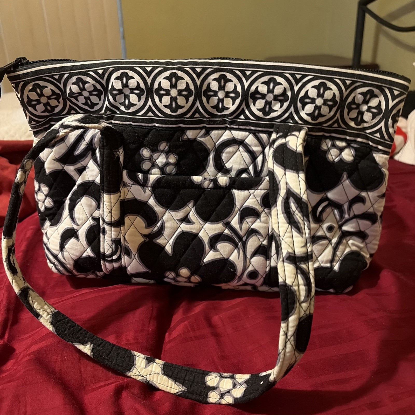 vera bradley purse Medium/large