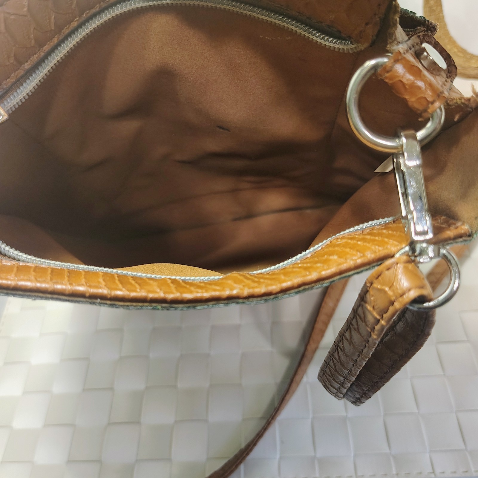 d’ Orcia London Telephone Booth Painting on Crossbody bag with Front Pocket