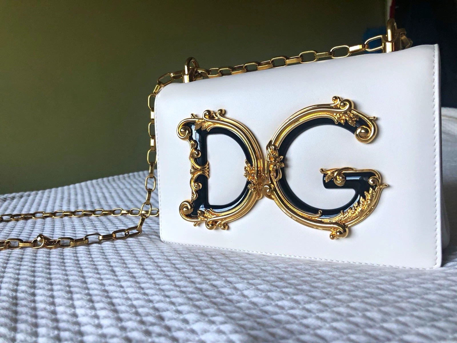 Dolce&Gabbana White DG Logo Crossbody Bag Gold Chain Strap Women’s