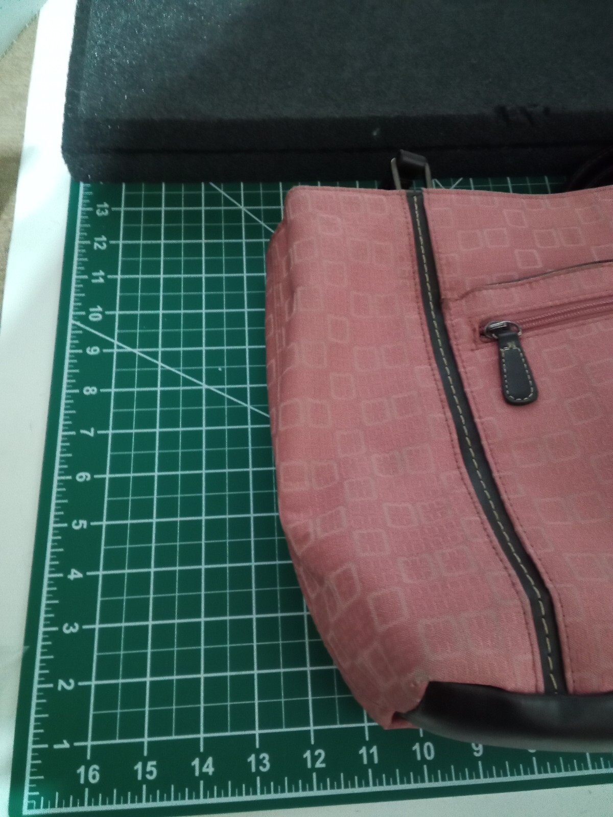 Worthington pretty pink shoulder bag with mini bag change purse