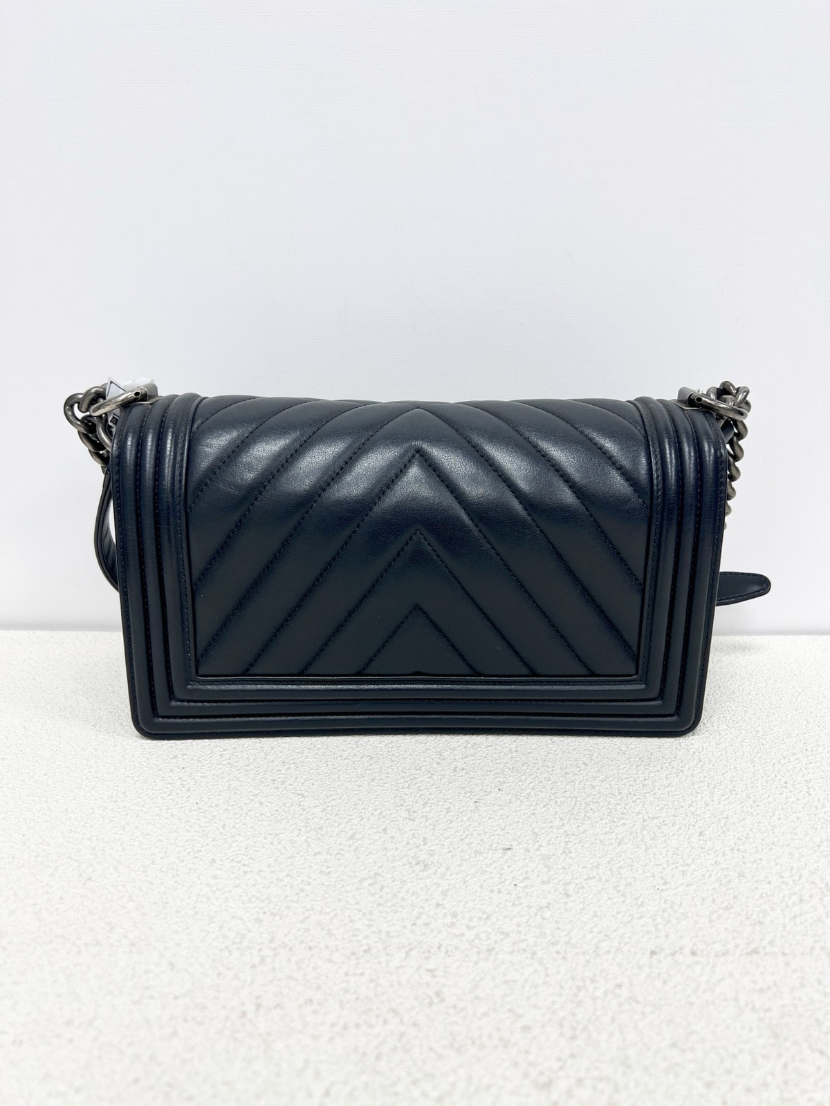 Chanel Le Boy Medium Black V Calfskin Hand Shoulder Crossbody Bag Duty Paid