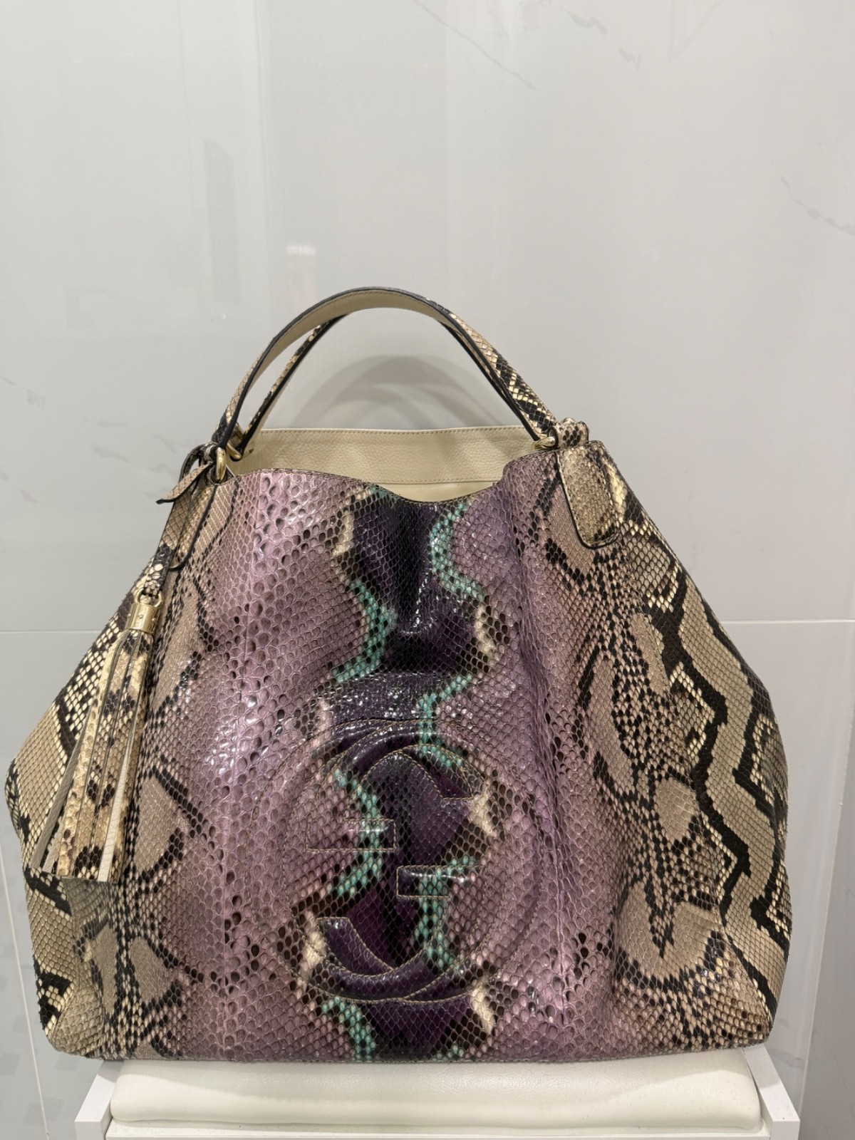 AUTHENTIC GUCCI SOHO LARGE EXOTIC PYTHON TOTE BAG Model Number: 282308