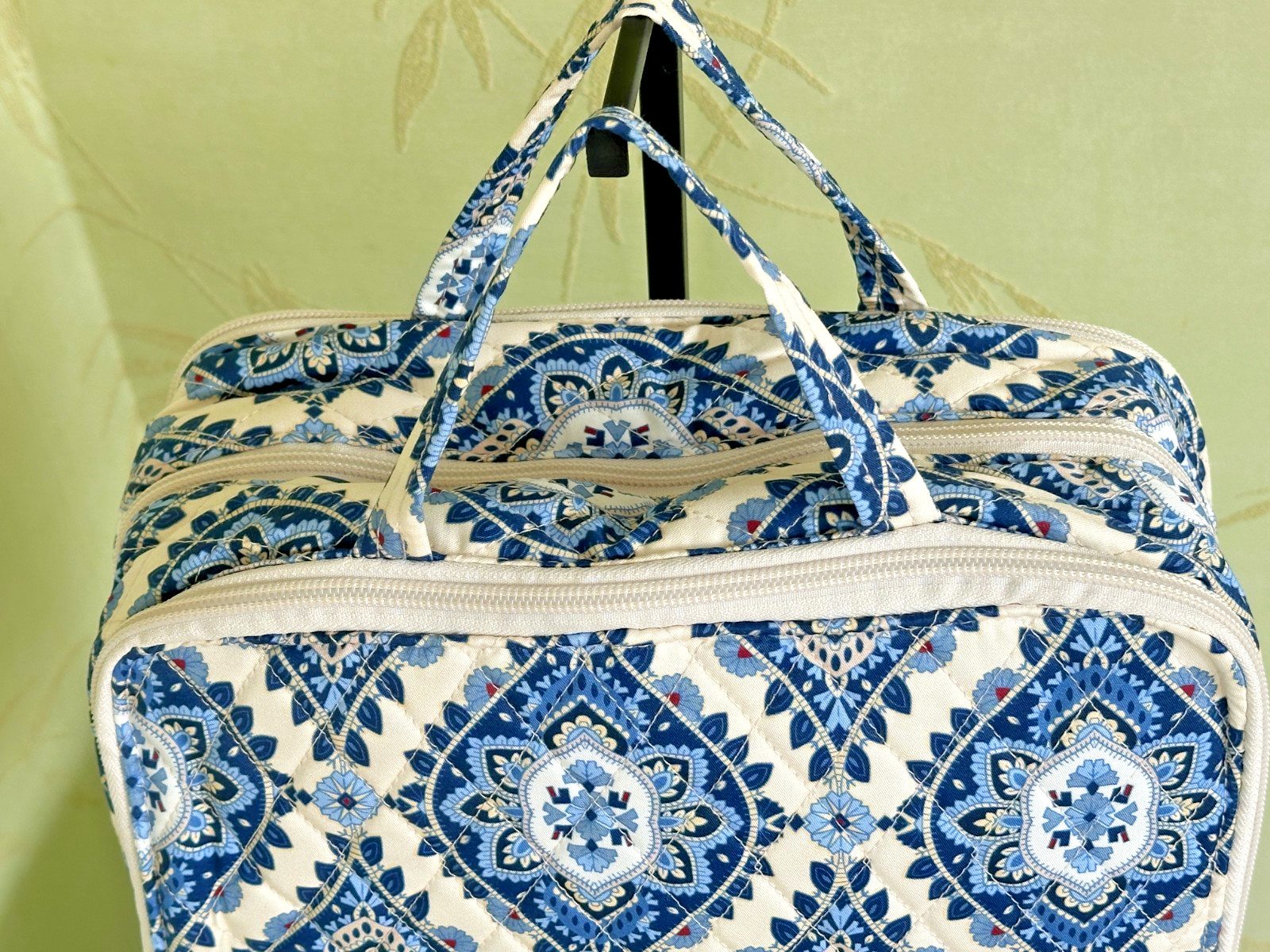 VERA BRADLEY LARGE ORIGINAL DUFFEL BAG + ULTIMATE TRAVEL CASE:NWT CAMBRIDGE BLUE