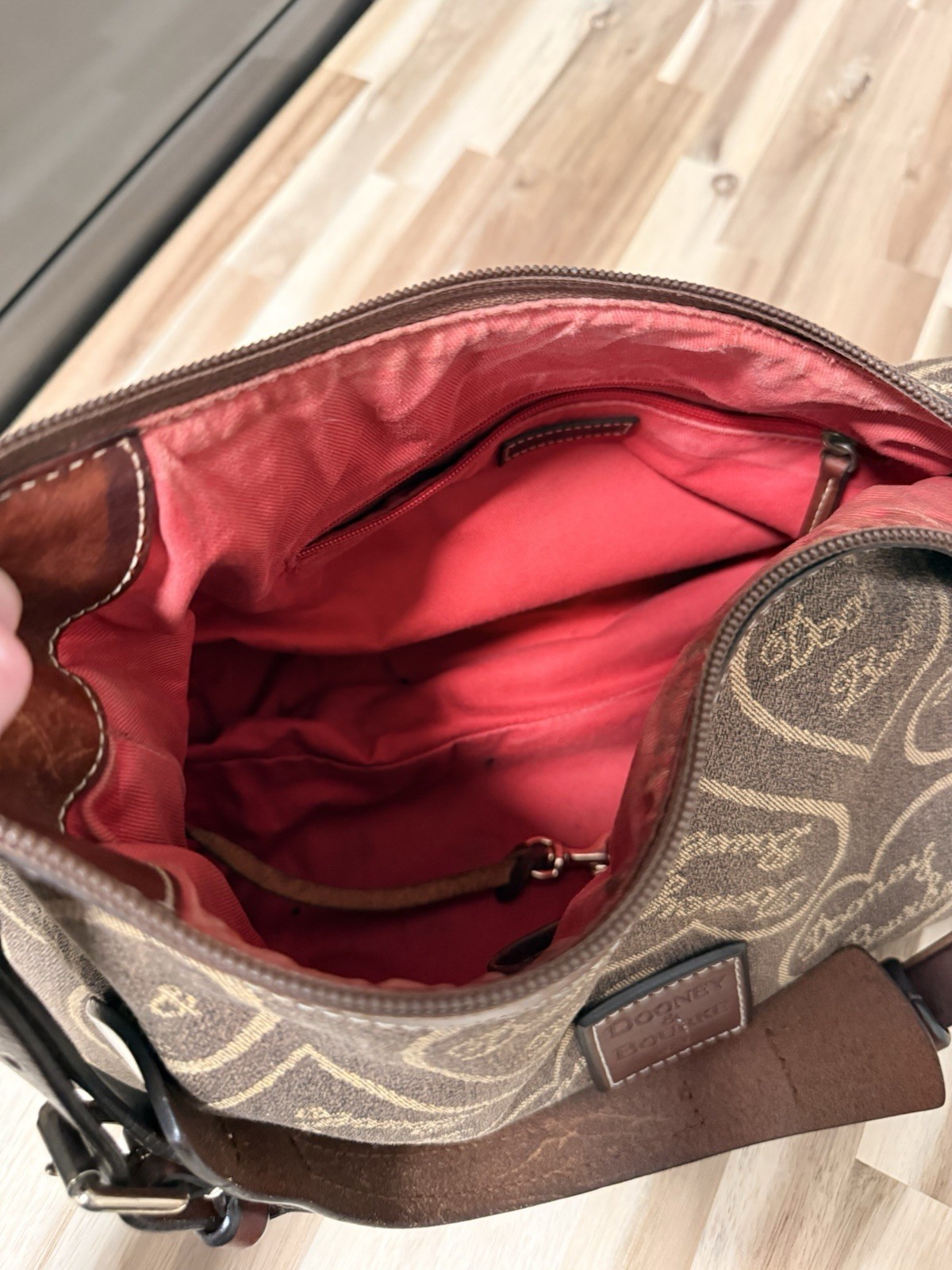 Dooney & Bourke Brown Tan Heart Print Shoulder Bag Silver Zip Red Lining Charm