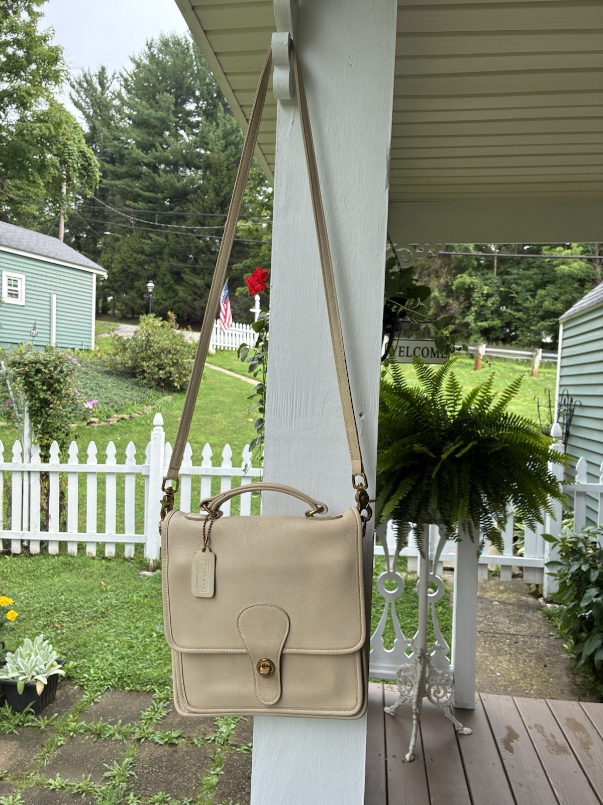 Beautiful Vintage Coach Bone Color Station Bag, No.5130, Made In 1996
