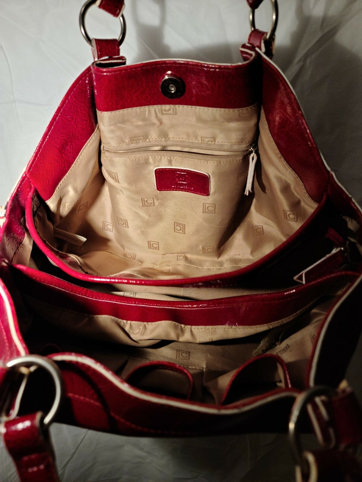 LIZ CLAIBORNE Large Burgundy Vinyl PU Shoulder Tote Purse Bag
