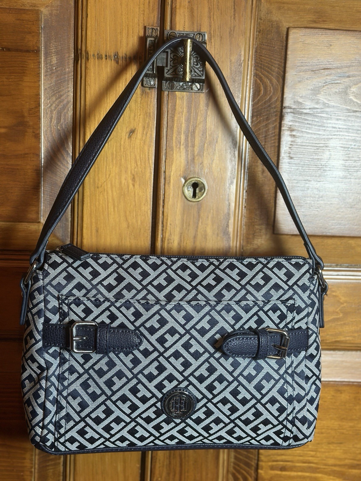 Tommy Hilfiger Monogram Shoulder Bag – Navy/Cream Purse
