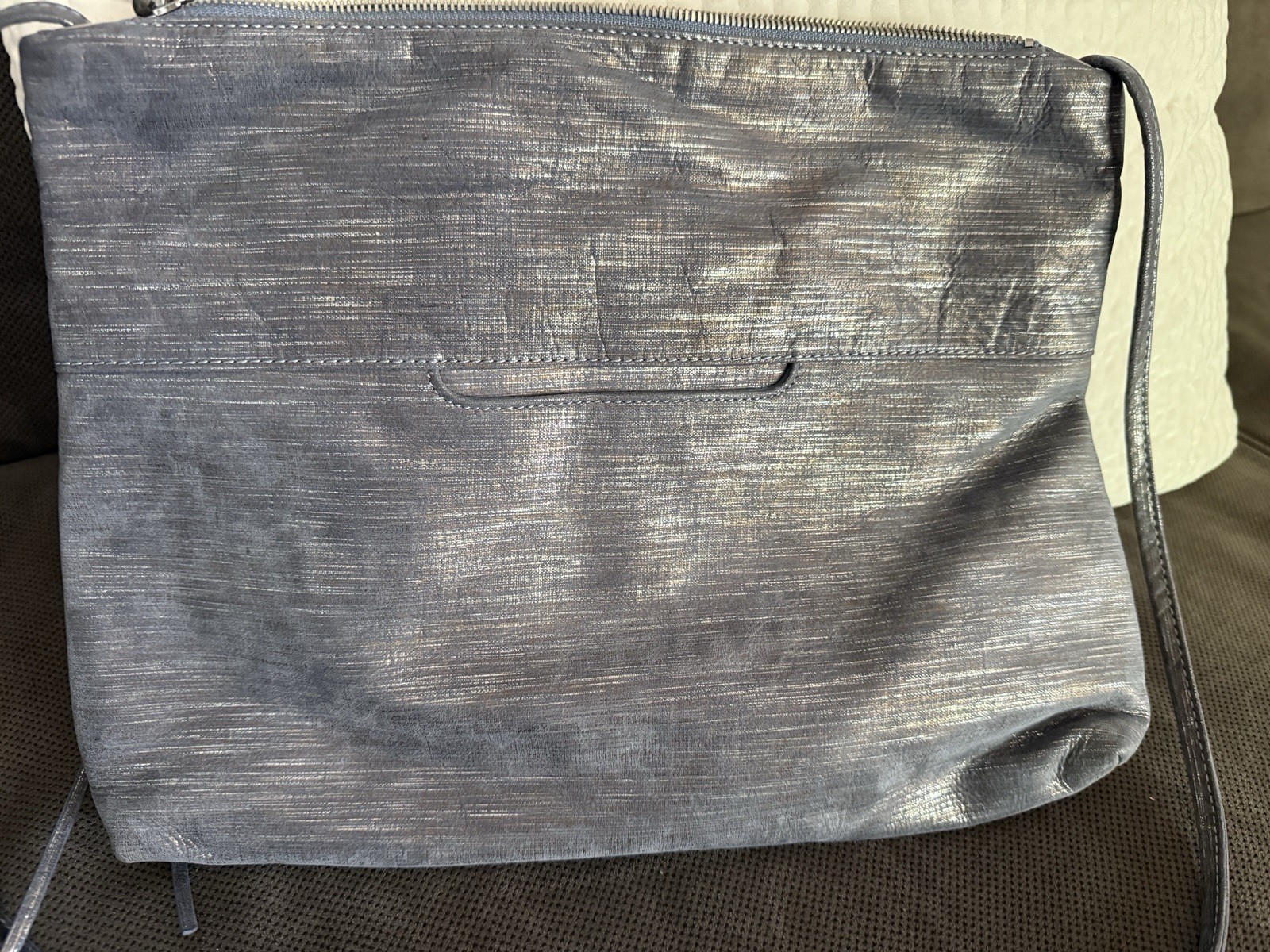 Hobo International LGray Metallic Crossbody Bag Zip Top Adjustable Strap Pockets
