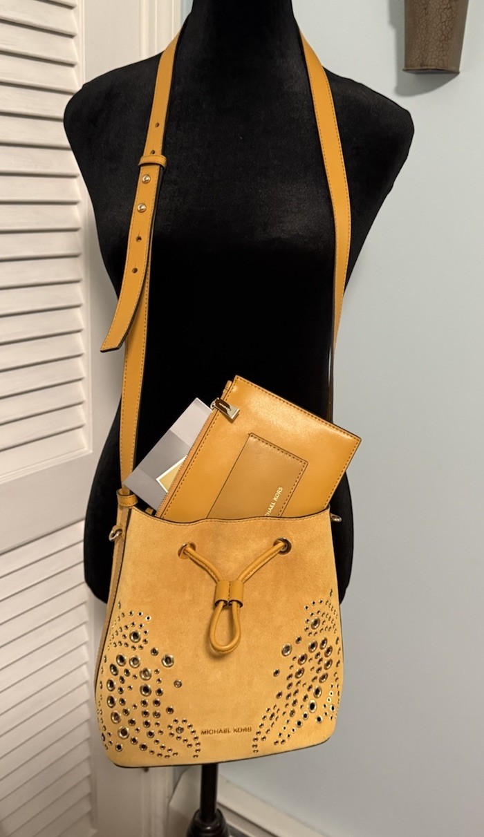 Michael Kors NWT Cary Embellished Bucket Crossbody. Full Inclusion Mustard! NWT