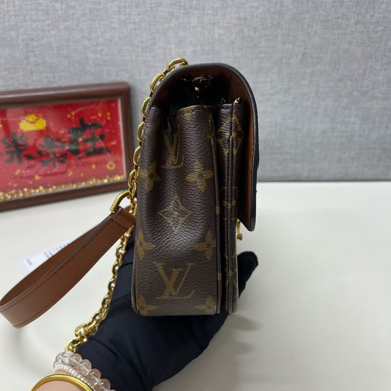 Louis Vuitton Marceau Caramel Lock Chip Shoulder Crossbody Bag