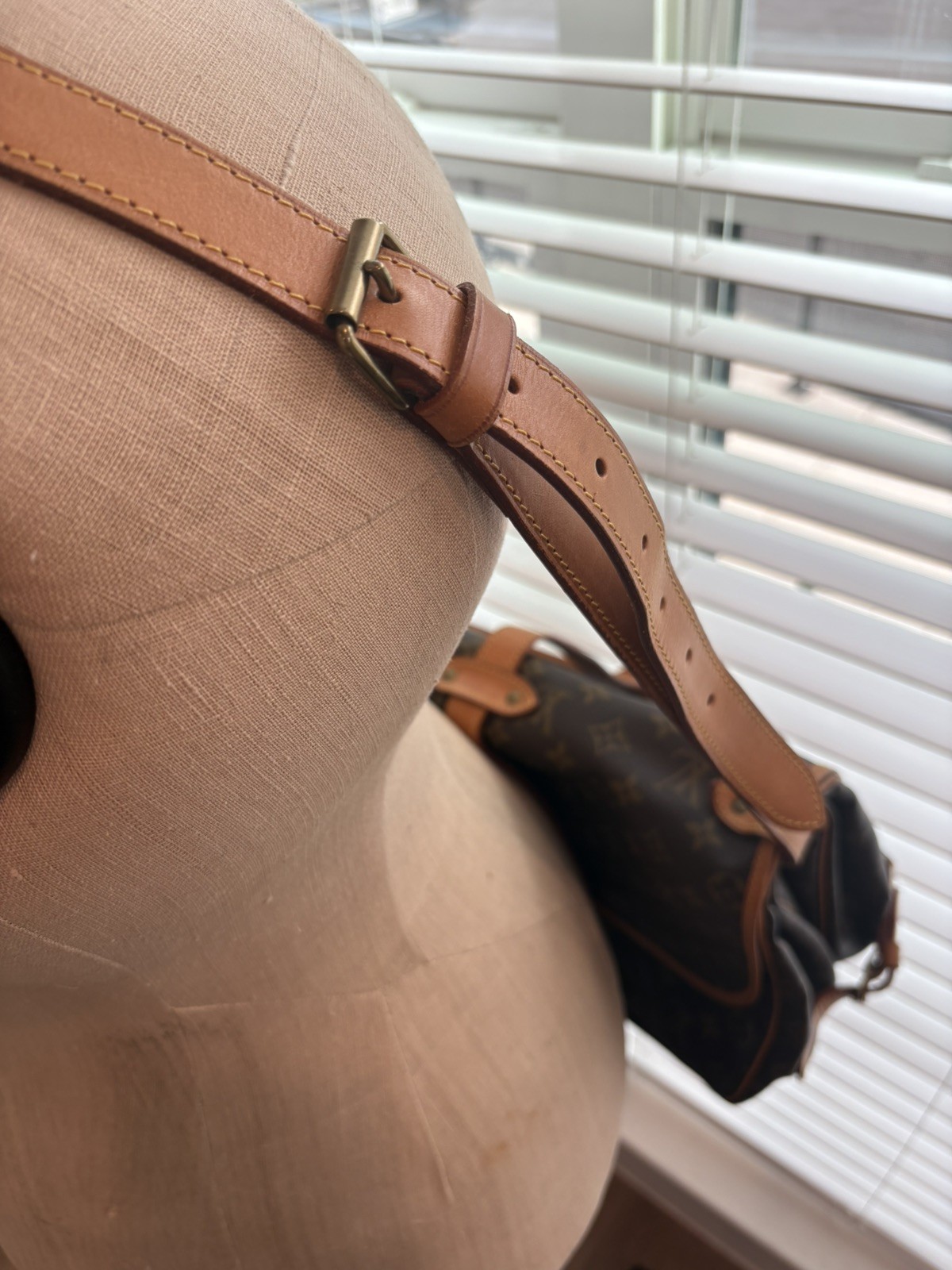 Louis Vuitton Saumur 35 Monogram Large Shoulder Crossbody Hand Bag Vintage Auth