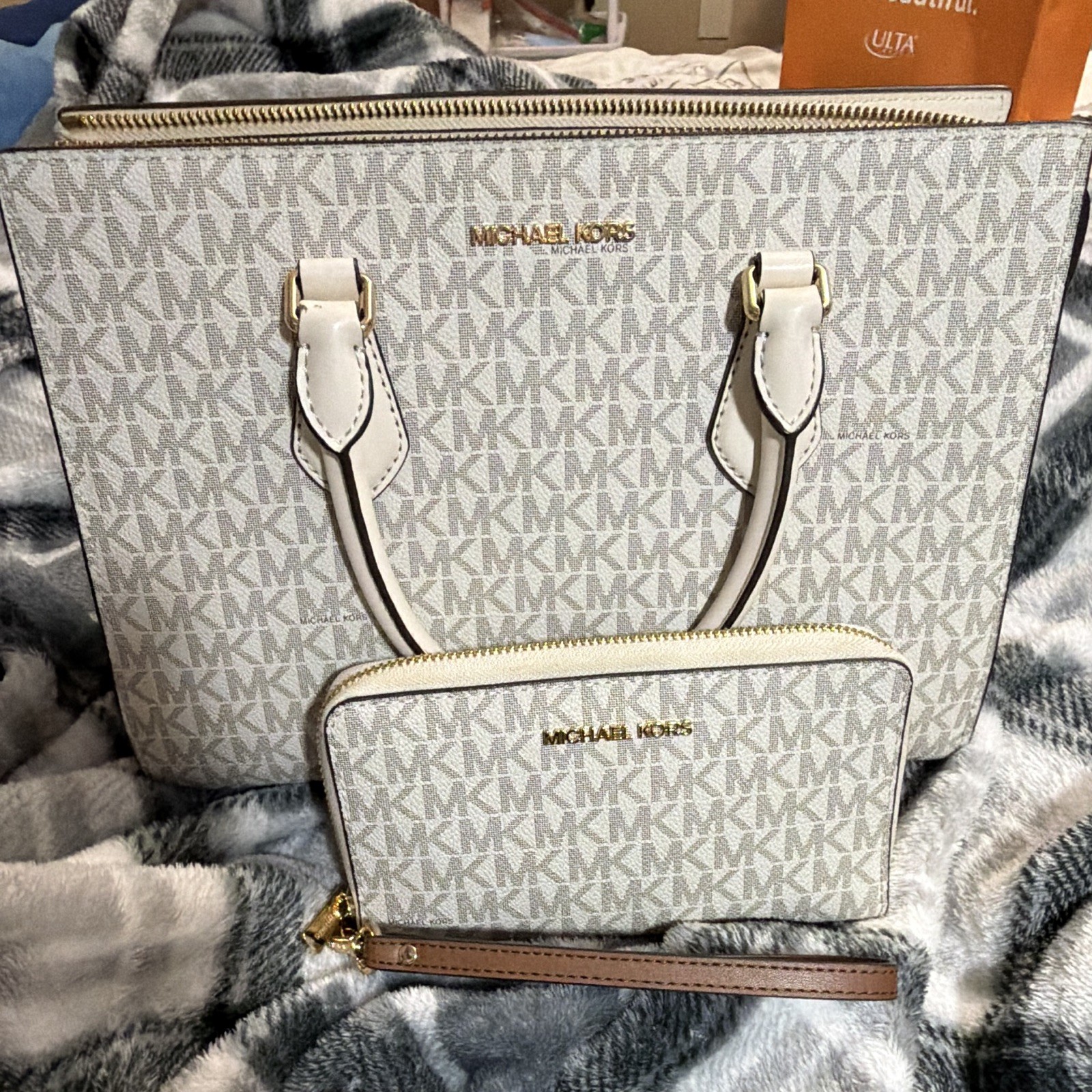Michael Kors Signature Logo Tote w/ Zip Wristlet, Beige/White, Gold Hardware