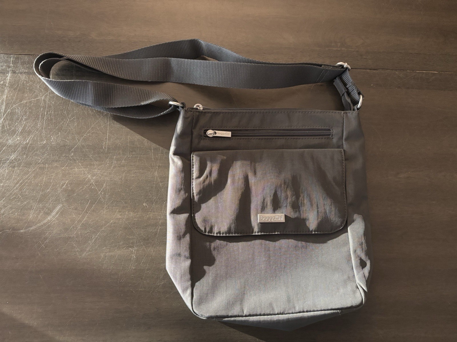 Baggallini Town Bagg Crossbody/ Shoulder Bag Steel Gray Nylon 8” x 10.75”x 3”