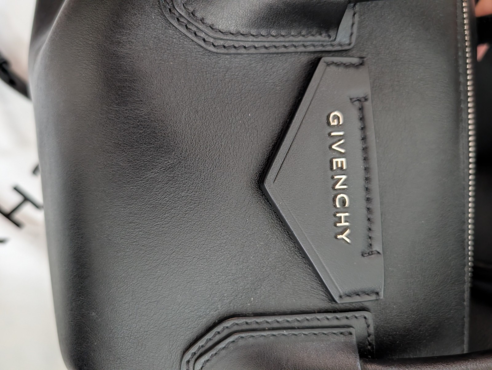 100% Authentic Givenchy Antigona Soft Small Leather Handbag Black