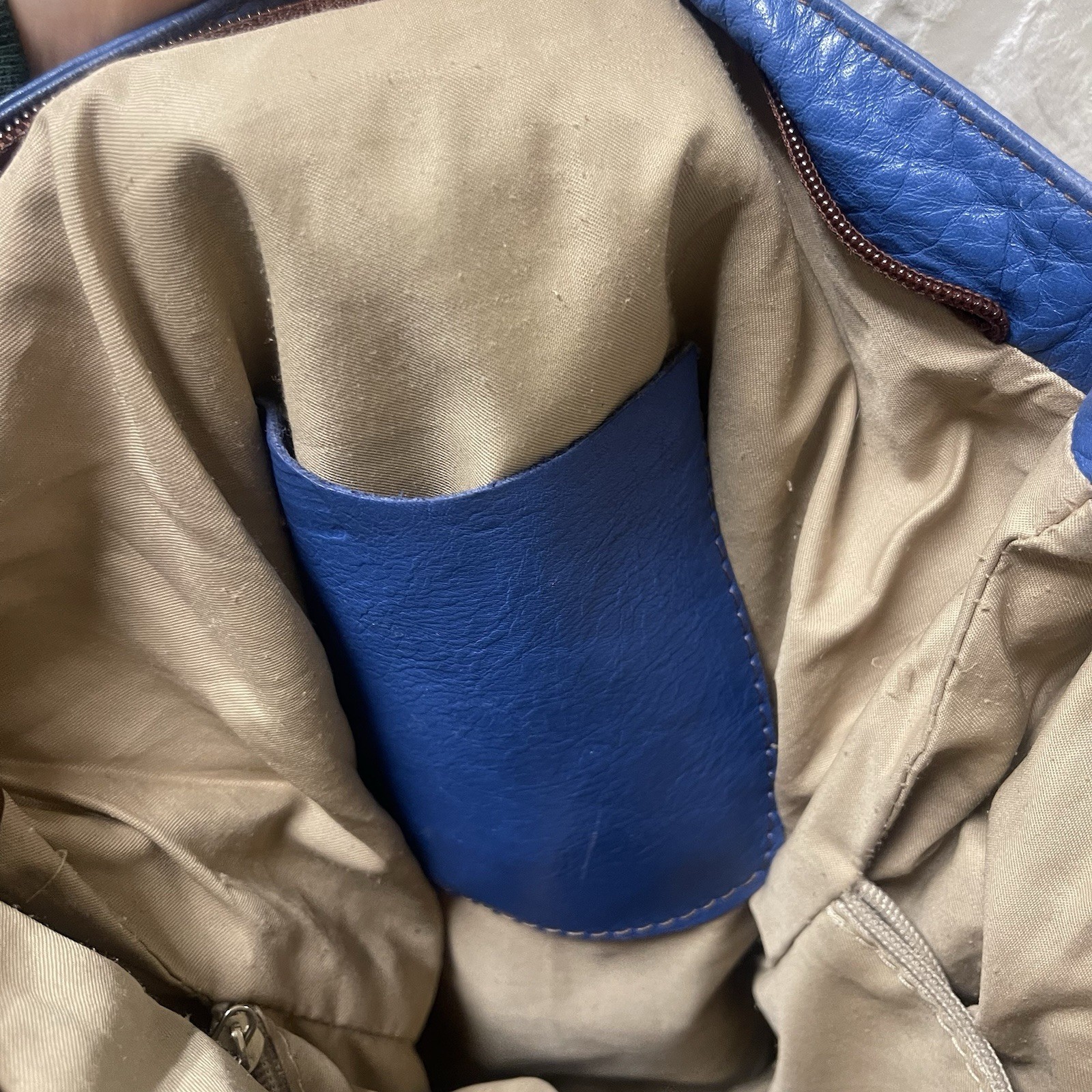 Lavorazione Artigianale Italian Blue Leather Convertible Crossbody Hobo Bag
