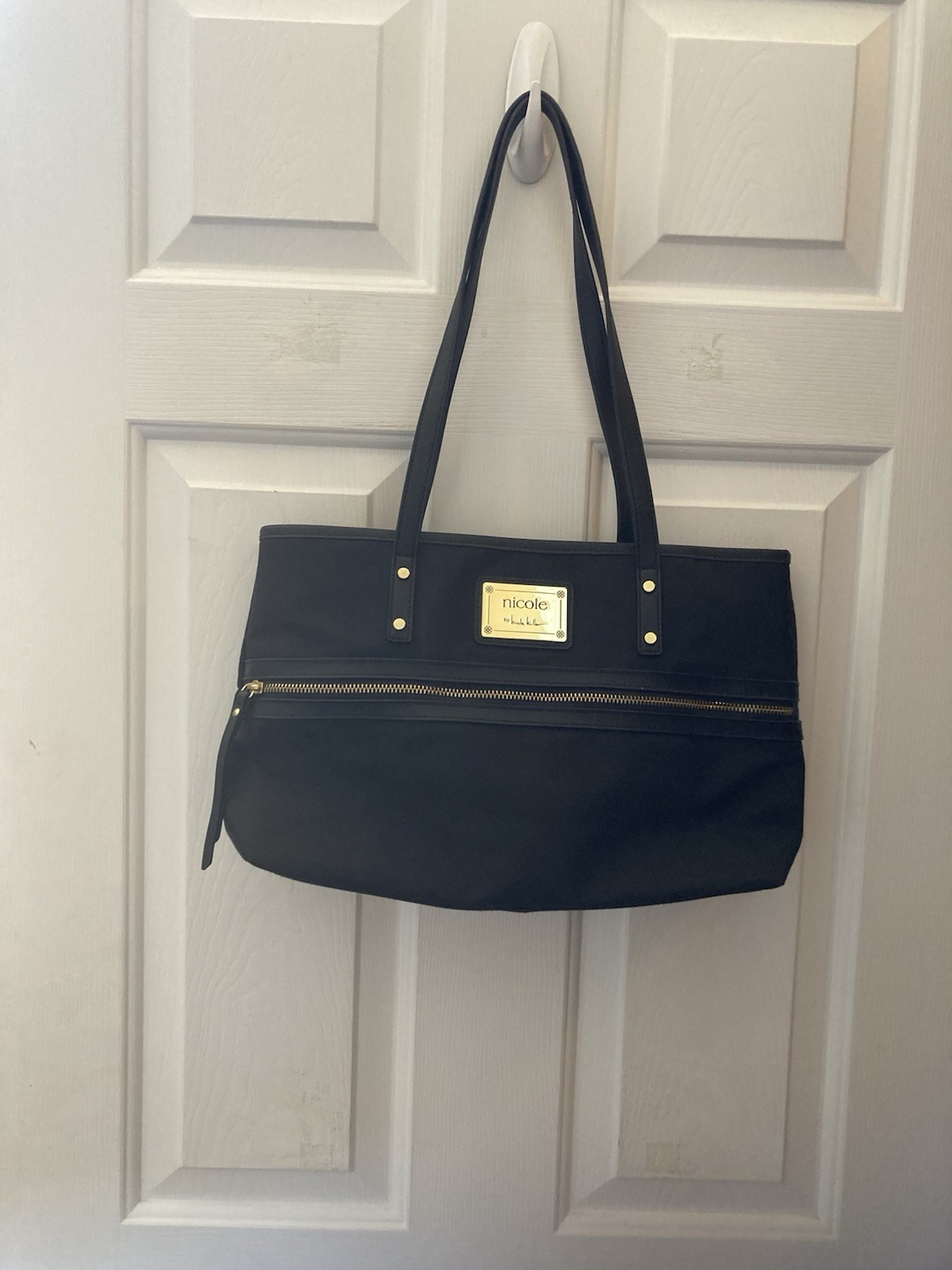 Nicole Miller Black Tote Bag Pink Lining Gold Hardware Zip Snap Pockets