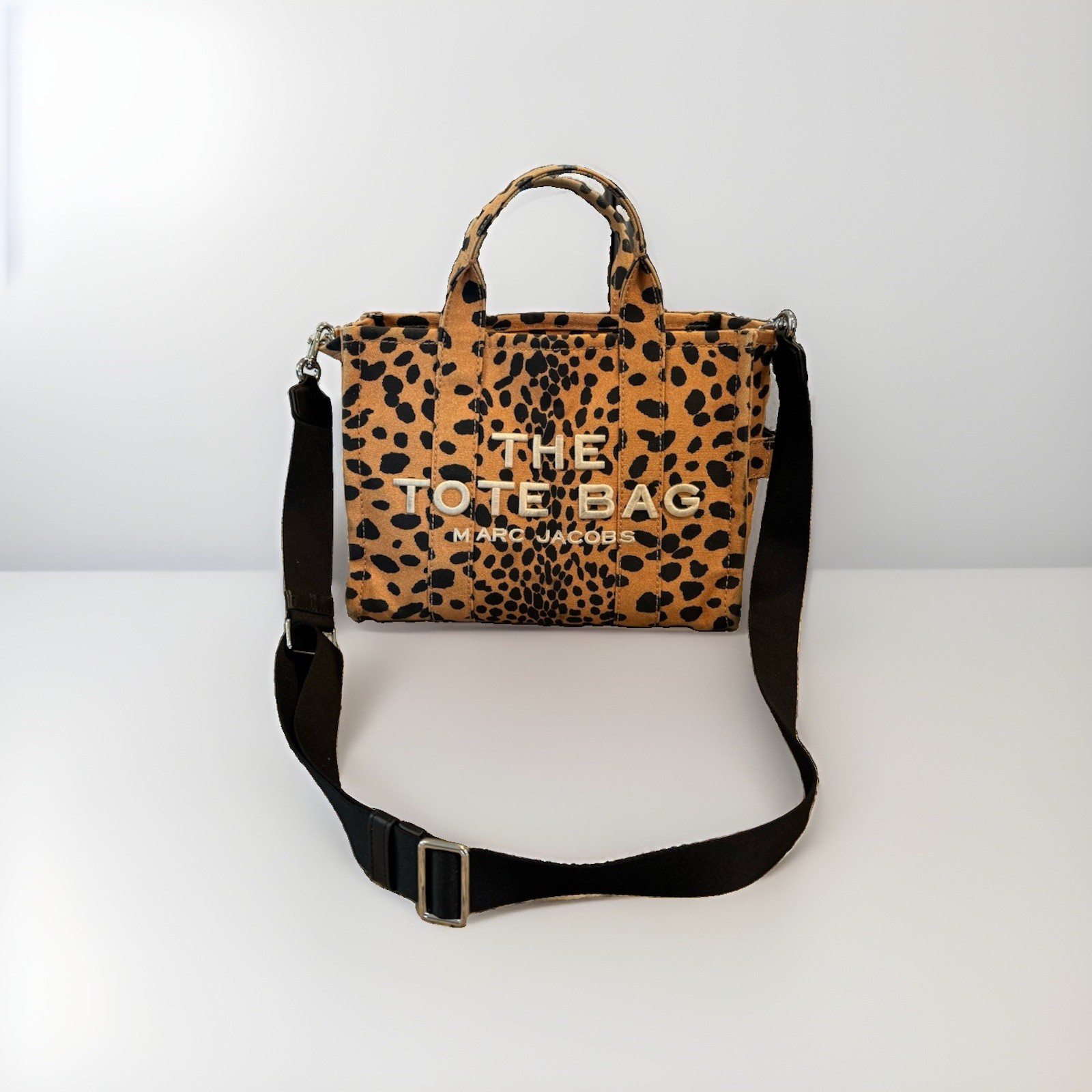 Marc Jacobs Cheetah Medium The Tote Bag EUC