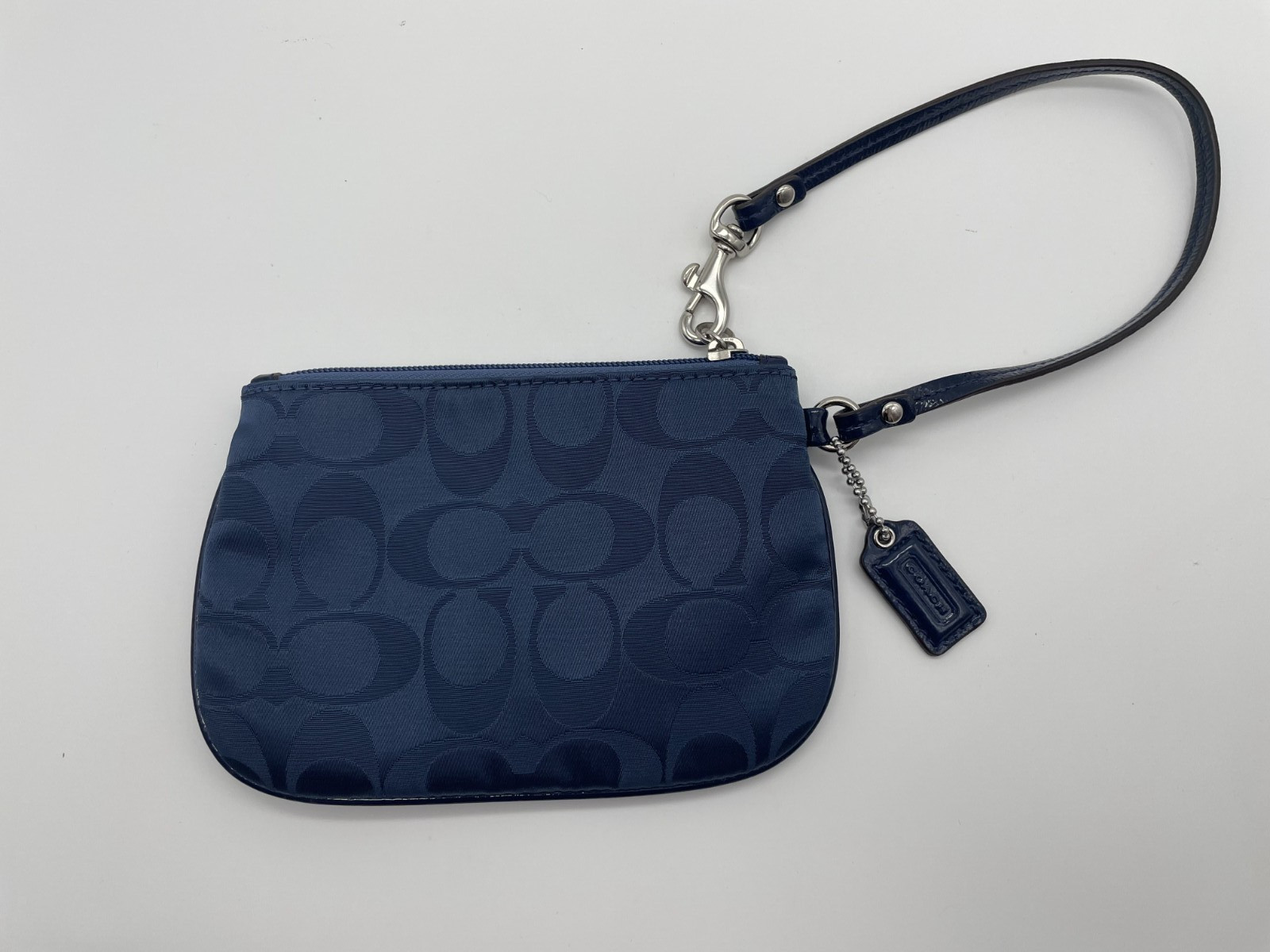 Coach Sis Medallion Aegean color Signature Fabric Wristlet (TS1i)