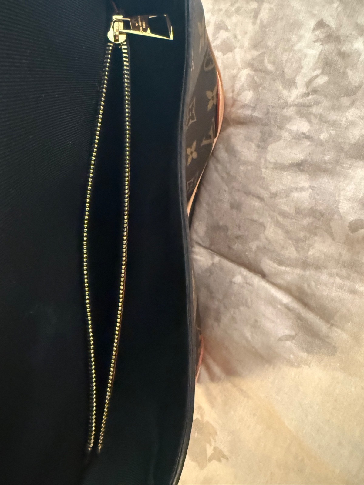 Authentic Louis Vuitton Diane PM Monogram Noir M45985 | Jacquard + Leather Strap