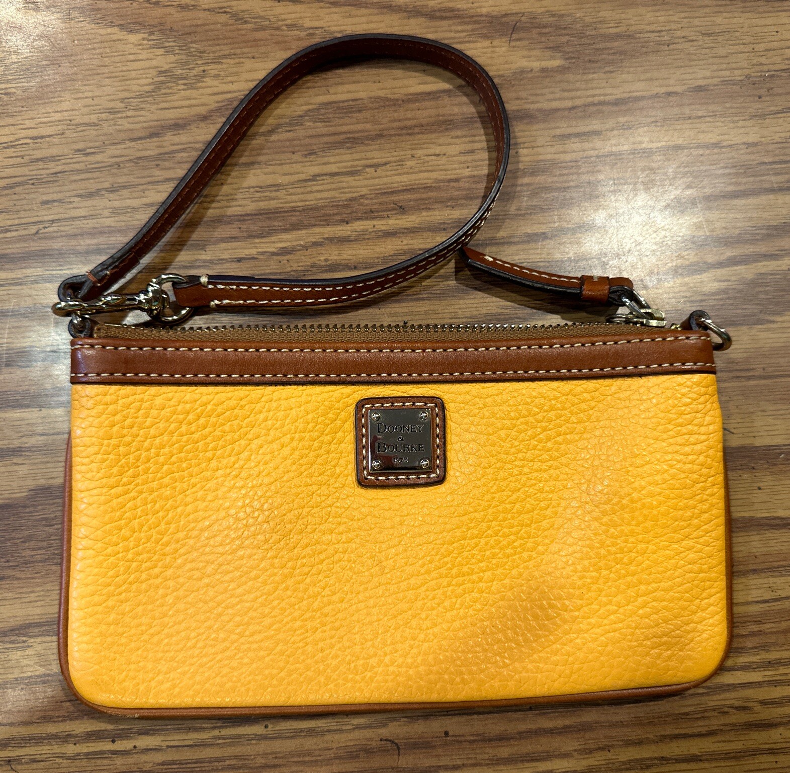 Dooney & Bourke Pebble Grain Large Slim Wristlet – NEW W/O Tags – Melon/Orange