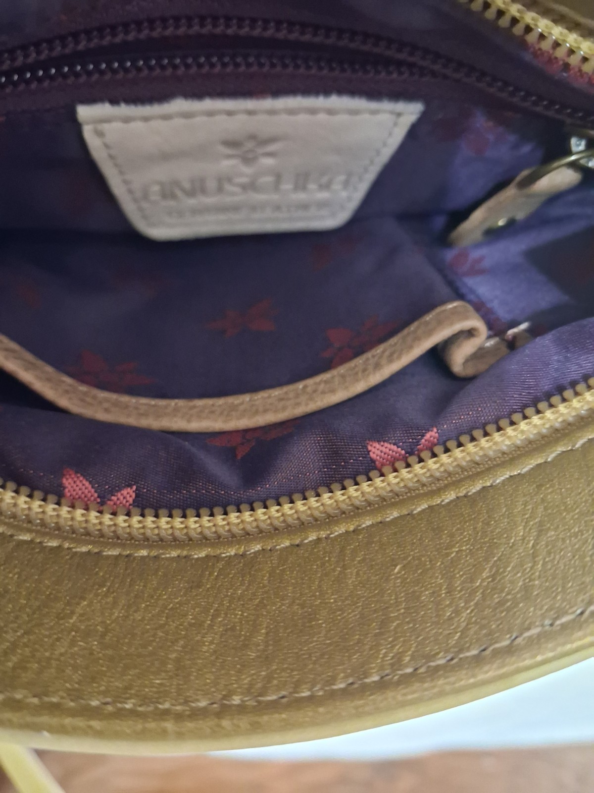 Anuschka Hand Painted Leather Gifts Of The Sea Beach Seashell Crossbody Nwot
