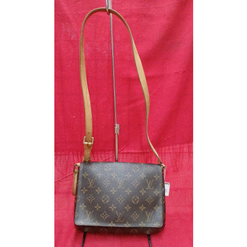 LOUIS VUITTON Musette Tango Long M51388