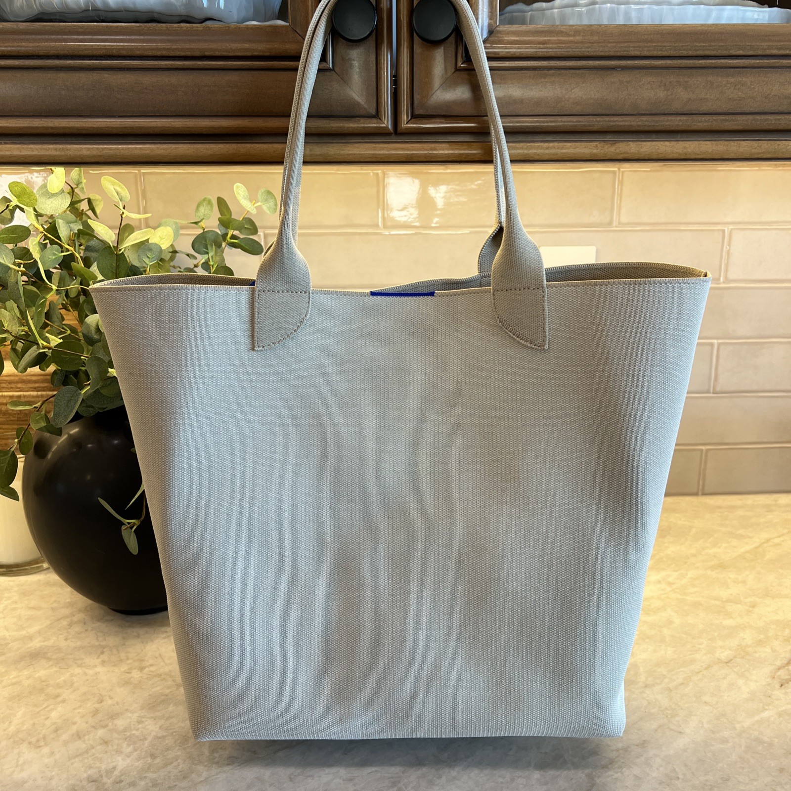Rothy’s Lightweight Tote – Soft Sesame/Beige neutral EUC