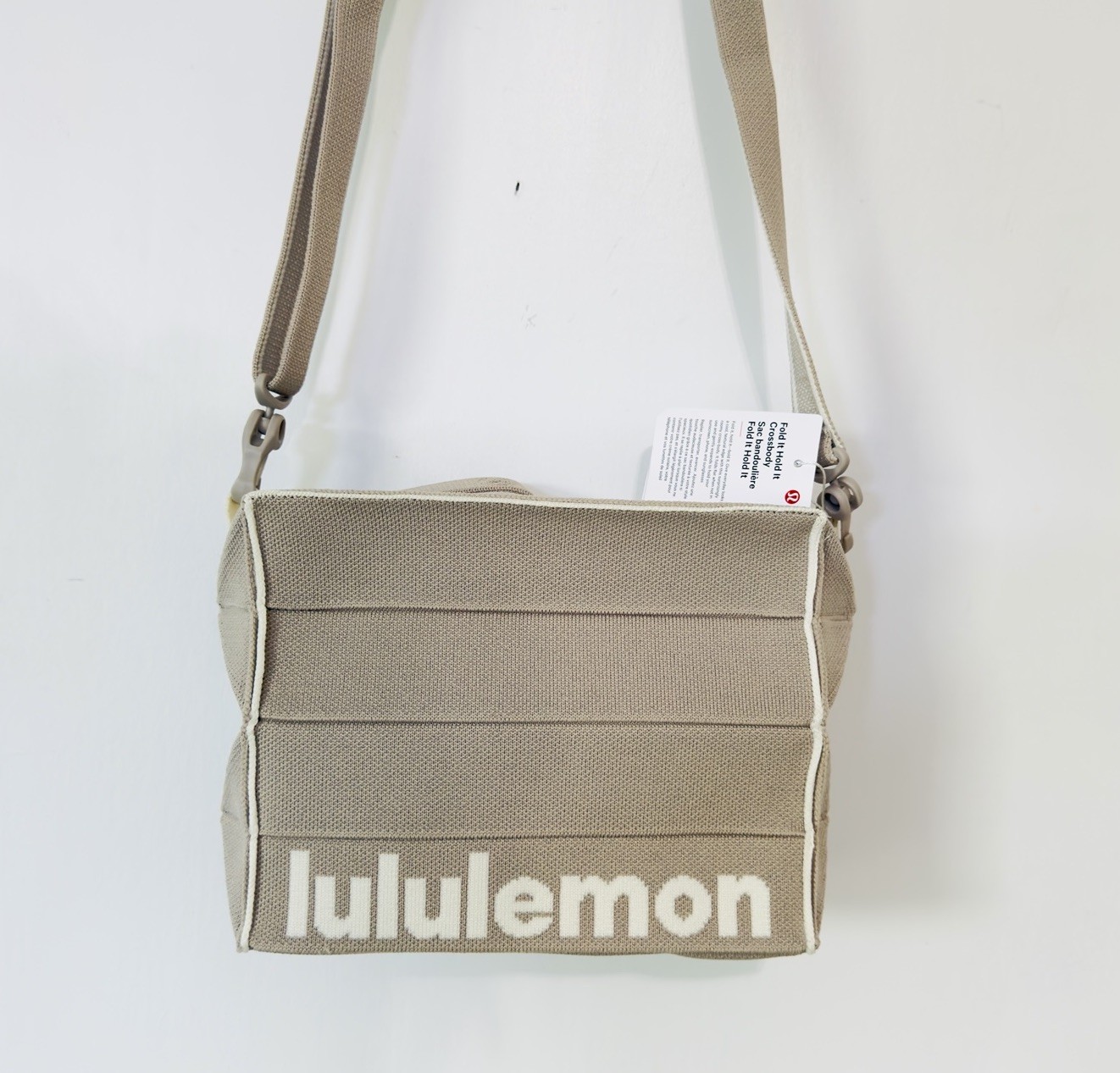 lululemon Fold it Hold it Crossbody Bag Adjustable Strap Zip Closure Folds Flat