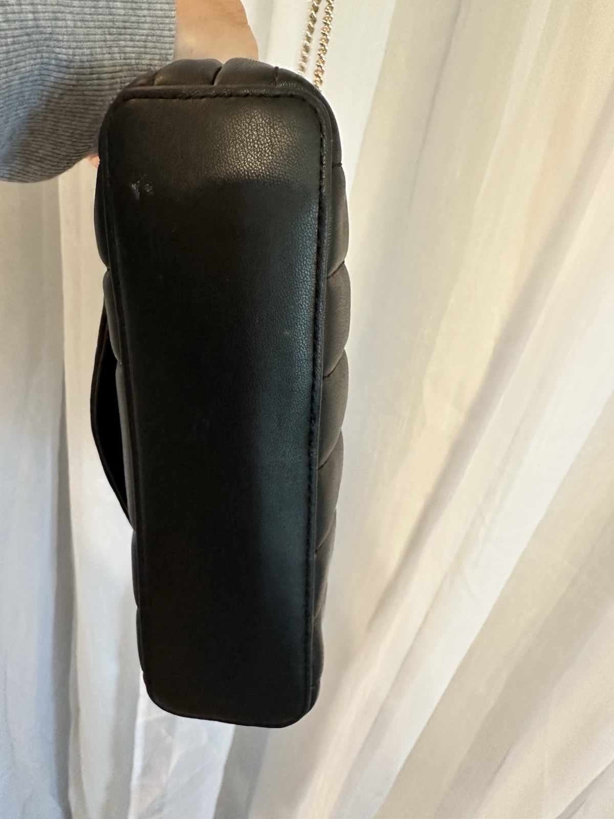 DKNY Black Quilted Shoulder Bag With Gold Chain Strap