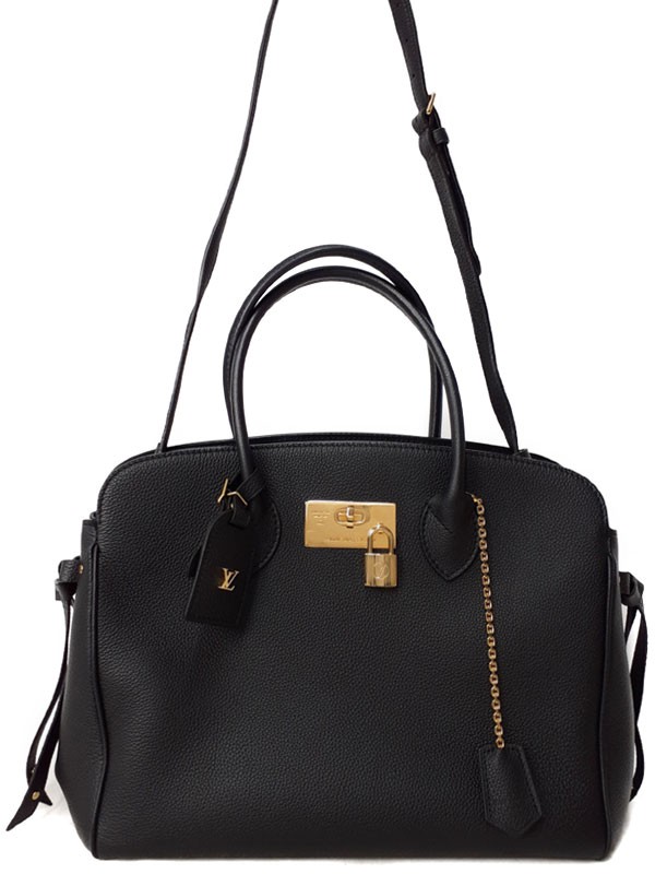 Louis Vuitton Milla bag black pebbled Veau Nuage leather