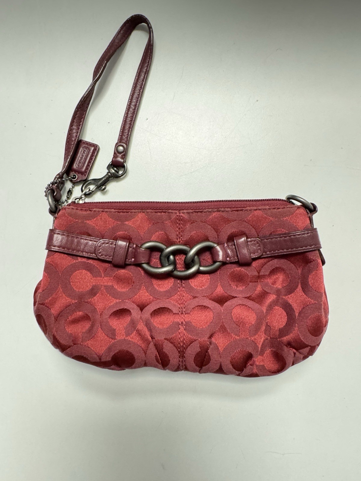 COACH BROOKE OPT ART CAPACITY WRISTLET RED WITH LEATHER TRIM LOGO #43105
